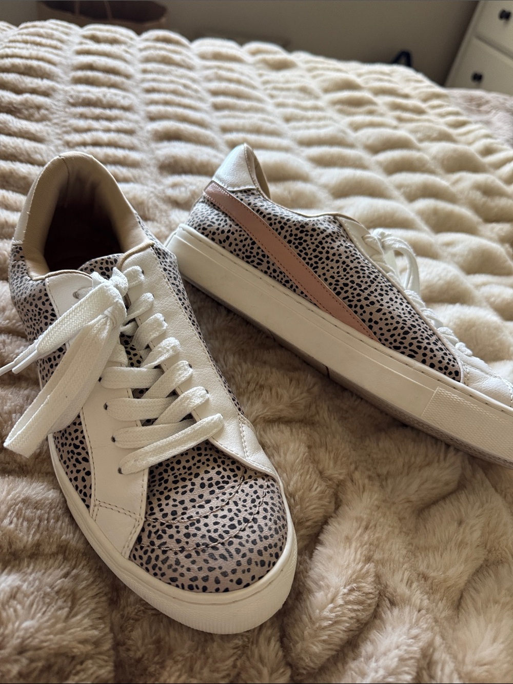 Universal Thread Leopard Spot Lace-Up Sneakers in Tan and Cream